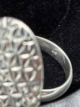 Load image into Gallery viewer, Sterling Silver Ring