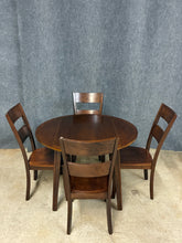 Load image into Gallery viewer, Drop Leaf Dining Table with 4 Chairs