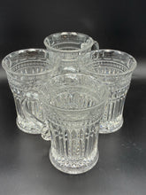 Load image into Gallery viewer, 8 Piece Mikasa Clear Glass Glasses