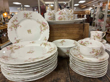 Load image into Gallery viewer, Limoges Dinnerware set