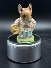 Load image into Gallery viewer, Beswick Figurine