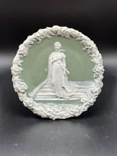 Load image into Gallery viewer, Jasperware Porcelain Green Plate