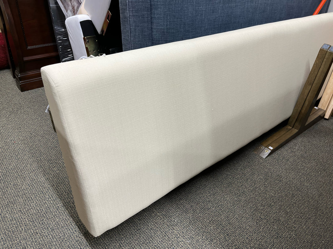 *NEW* Havenly Devyn Wood Platform Bed