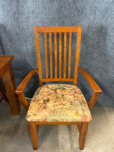 Mission-Style Oak Dining Table with 6 Chairs and 1 Leaf