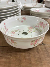 Load image into Gallery viewer, Limoges Dinnerware set