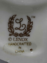 Load image into Gallery viewer, Lenox Porcelain Ivory 1 Piece Figurine