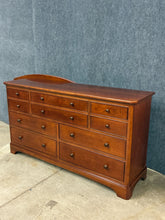 Load image into Gallery viewer, Thomasville 10-Drawer Dresser with Mirror