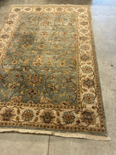 Load image into Gallery viewer, Hand-Knotted Wool Sultanabad-Style Rug
