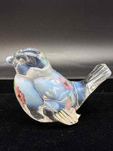 Load image into Gallery viewer, Fenton Glass Vintage Floral White 1 Piece Figurine