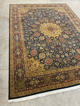 Load image into Gallery viewer, Persian-Style Medallion Rug