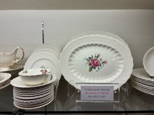 Load image into Gallery viewer, Spode Floral Dinnerware set