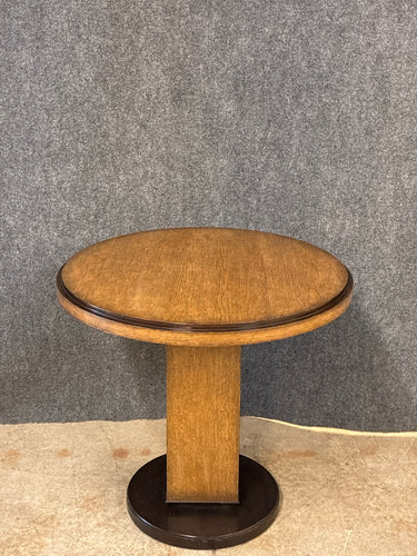 Henredon Furniture Industries Pedestal Accent Table