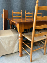 Load image into Gallery viewer, Brown Street Furniture Rustic Farmhouse Dining Set with 2 Leaf Extensions