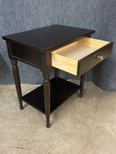 Load image into Gallery viewer, Bernhardt Martha Stewart Collection Side Table