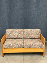 Load image into Gallery viewer, Pompanoosuc Mills Loveseat with Floral Cushions
