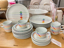 Load image into Gallery viewer, Striped Ceramic White Print Dinnerware set