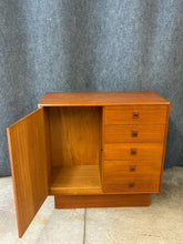 Load image into Gallery viewer, Danish Modern-Style Five-Drawer Chest with Cabinet