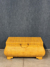 Load image into Gallery viewer, Woven Rattan Storage Trunk