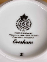 Load image into Gallery viewer, Royal Worcester Evesham Gold Trim Fruit Porcelain White Dinnerware set