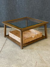 Load image into Gallery viewer, 2-Tiered Coffee Table