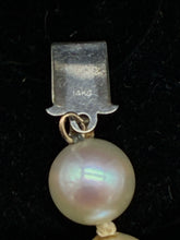 Load image into Gallery viewer, Gold Pearl Necklace