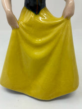 Load image into Gallery viewer, Disney Ceramic 7 Piece Figurine