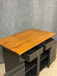 Farmhouse Style Kitchen Island