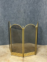 Load image into Gallery viewer, Vintage Brass Four-Panel Fireplace Screen