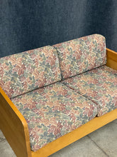 Load image into Gallery viewer, Pompanoosuc Mills Loveseat with Floral Cushions