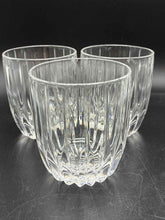 Load image into Gallery viewer, 3 Piece Mikasa Park Lane Glasses