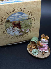 Load image into Gallery viewer, Resin Pink 1 Piece Figurine