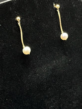 Load image into Gallery viewer, Gold Pearl Pierced Earrings