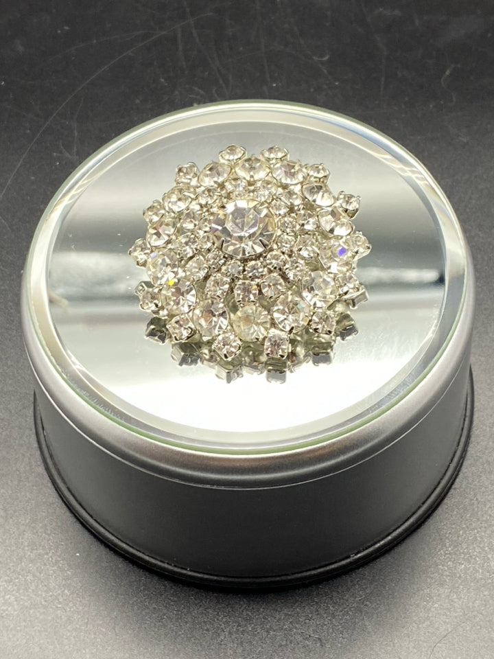 Vintage Rhinestone Brooch Pin