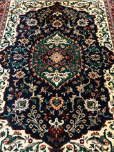 Load image into Gallery viewer, Traditional Persian-Style Floral Area Rug