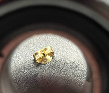 Load image into Gallery viewer, Gold Pearl Pierced Earrings