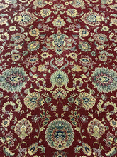 Load image into Gallery viewer, Classic Floral Persian-Style Rug