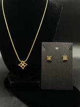 Load image into Gallery viewer, 2 Piece Stainless Steel Gold Jewelry set