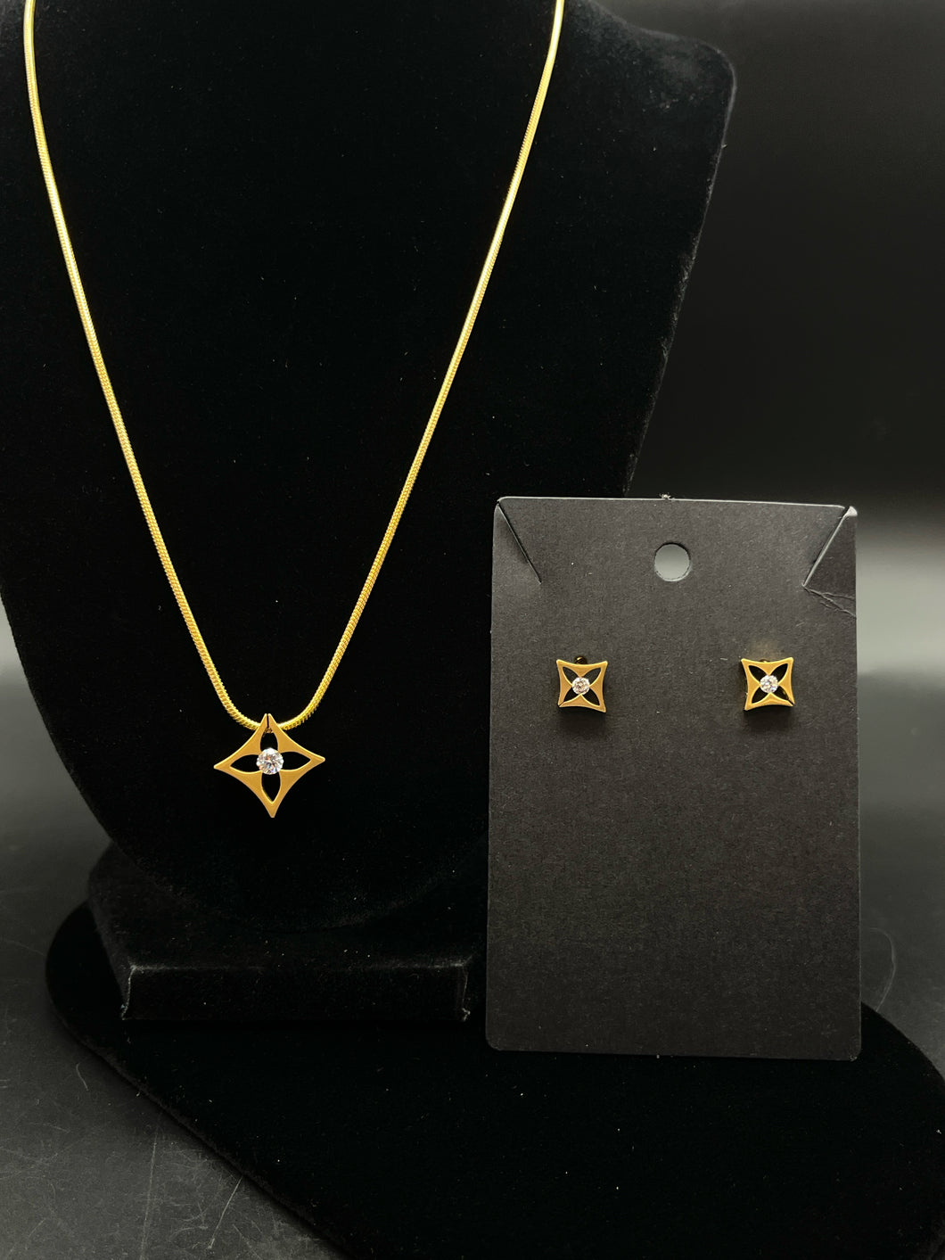 2 Piece Stainless Steel Gold Jewelry set