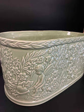 Load image into Gallery viewer, Ceramic Green Planter/Urn