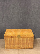 Load image into Gallery viewer, Woven Wicker Blanket Chest