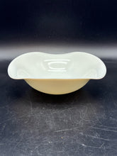 Load image into Gallery viewer, Luminarc Zenix White Square Rim Soup Bowls, Set of 4