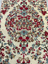 Load image into Gallery viewer, Hand-knotted Persian-style Floral Wool Runner