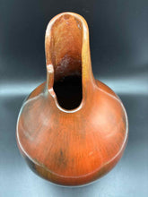 Load image into Gallery viewer, Pottery Vase