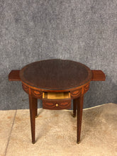 Load image into Gallery viewer, Baker Furniture Inlaid Round Accent Table