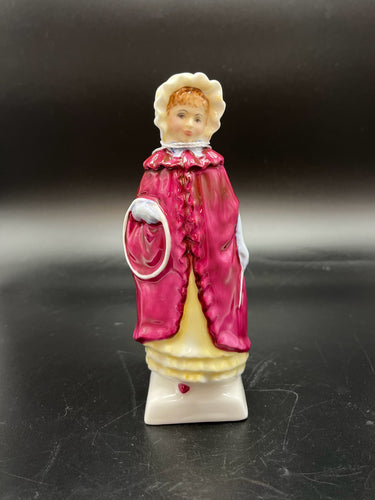 Royal Doulton Bone China Multi-Color 1 Piece Figurine