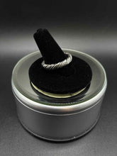 Load image into Gallery viewer, Sterling Silver Ring
