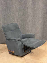 Load image into Gallery viewer, La-Z-Boy "Jay" Wall Recliner