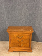 Load image into Gallery viewer, Thomasville 2-Drawer Nightstand