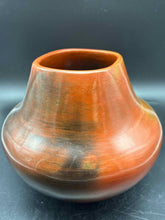 Load image into Gallery viewer, Pottery Vase