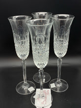 Load image into Gallery viewer, 4 Piece Mikasa Kingsley Clear Crystal Diamond Pattern Glasses